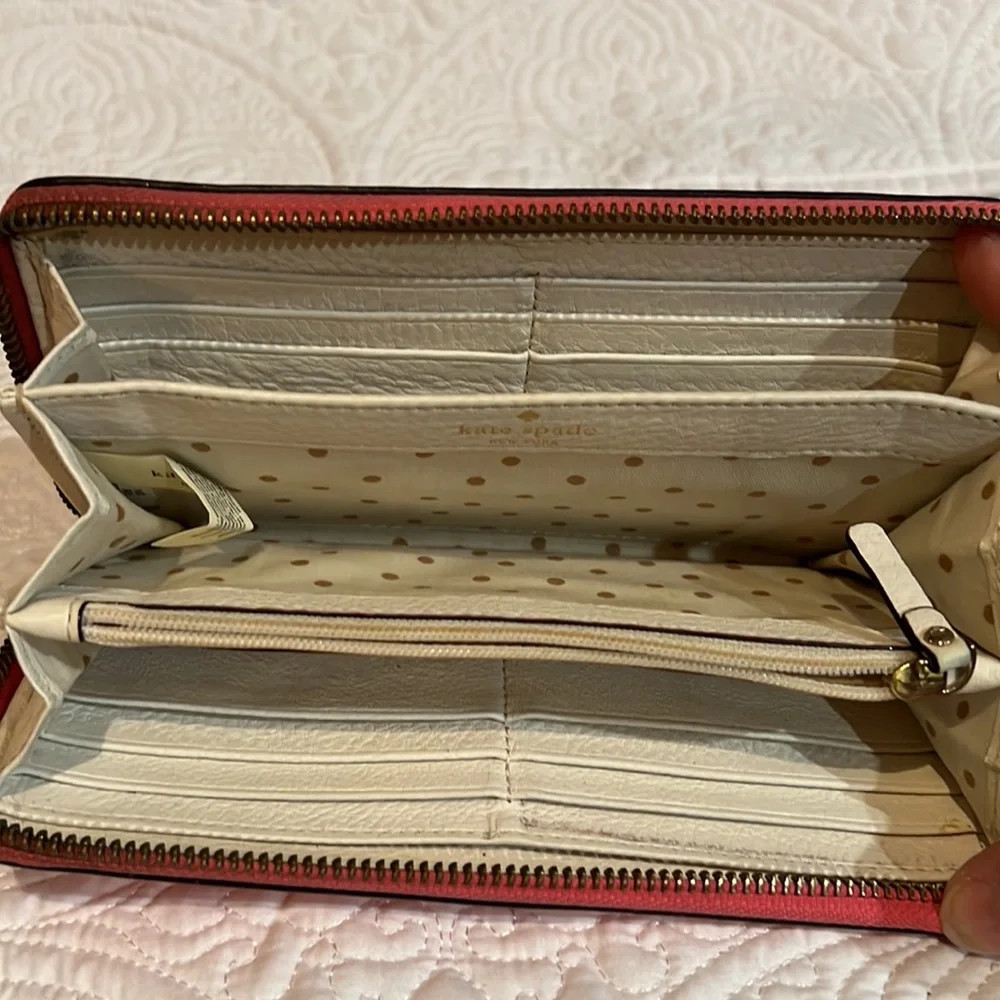 Kate Spade‎ large zip up wallet
